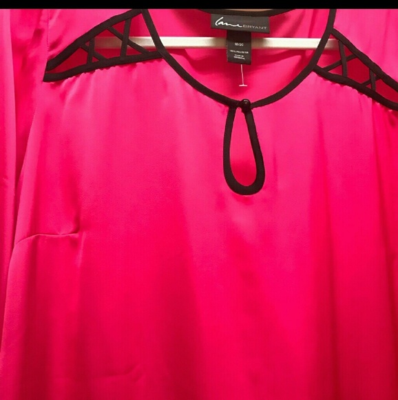 Lane Bryant beautiful blouse. NWOT - Picture 3 of 4